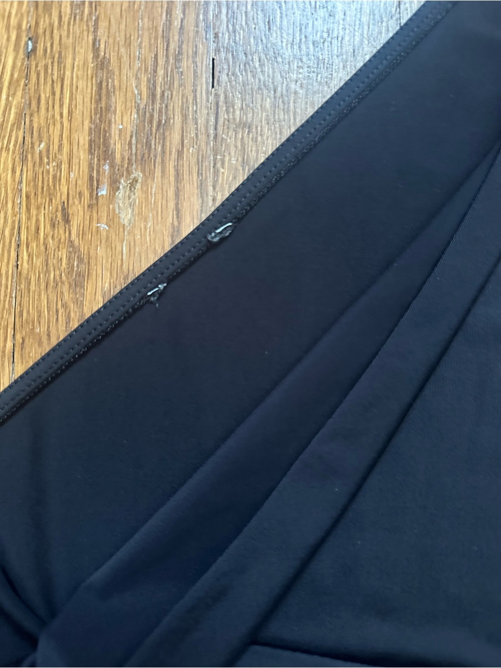 One-Shoulder Express Black Crop Top - Picture 3 of 3